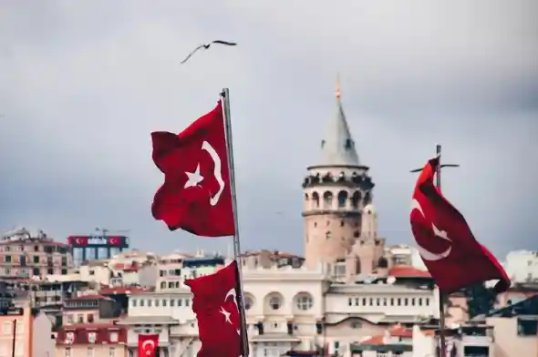 Utanmaz Türklere: Reflections on Morality and Cultural Identity in Turkey